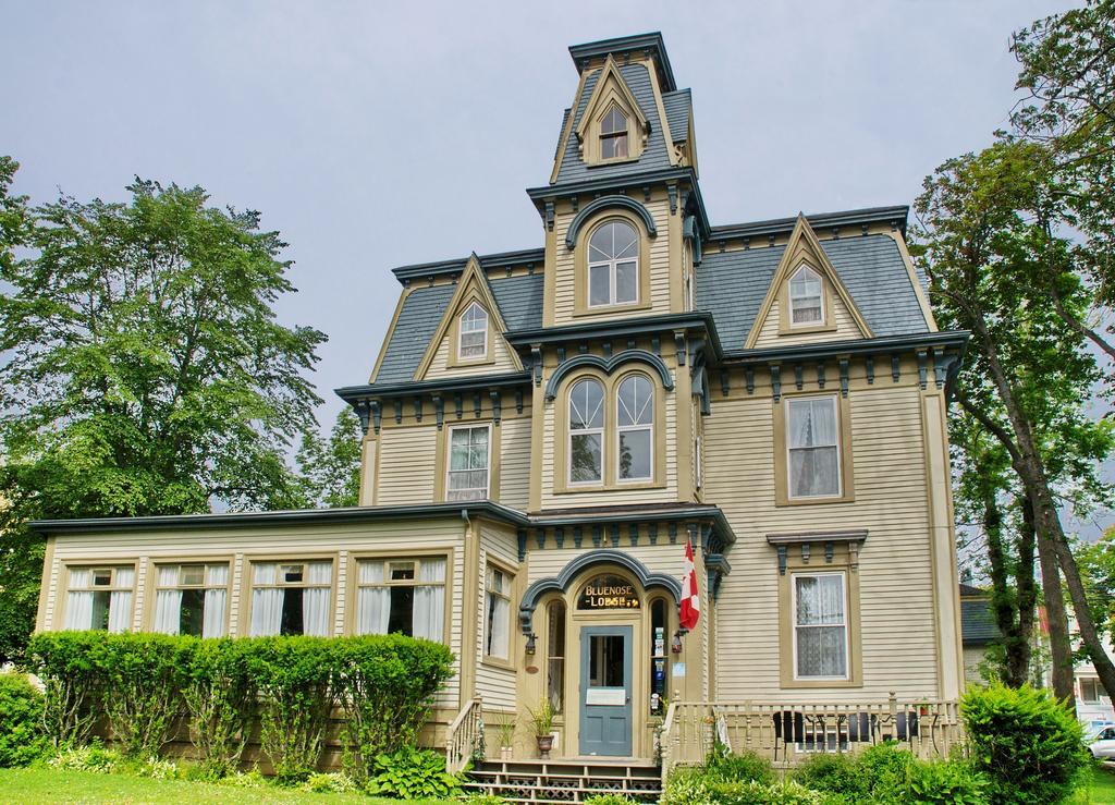 Bluenose Lodge Lunenburg Exterior photo